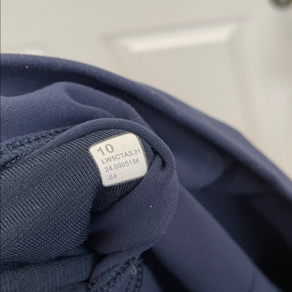 Lululemon Align High-Rise Leggings - Navy - 10 - Picture 11 of 11